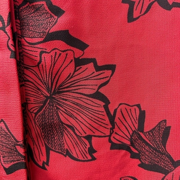 COLDWATER Creek/ Red/Blk Floral Longsleeve/ Blouse/ Size M / 10-12 - Picture 3 of 10